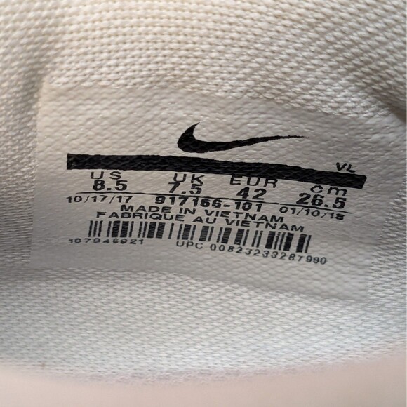 Nike Vapor Untouchable Speed 3 Men\'s 8.5 White Metallic Grey Cleats 917166-101 main image 9